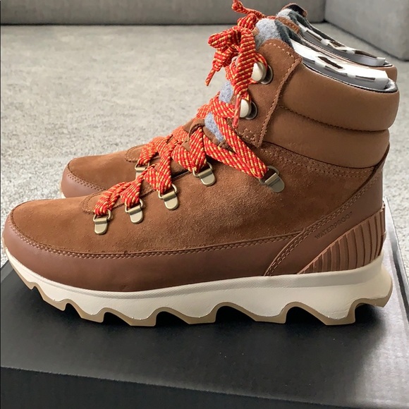 Sorel kinetic conquest boots - Picture 4 of 6